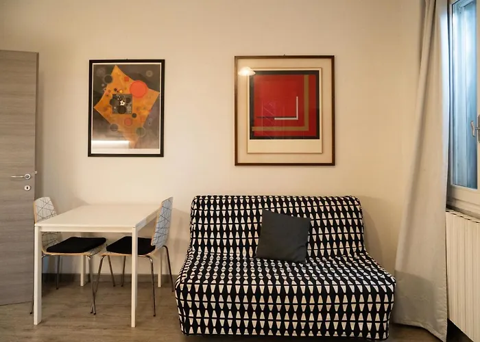 ベッド・アンド・ブレックファスト Country モデナ